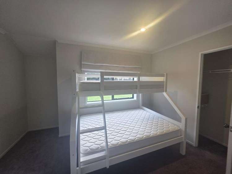 17 Andalusian Place 1131_9