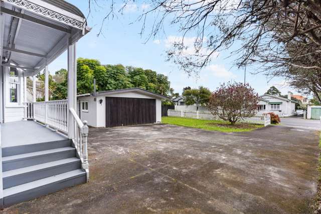 51 Woodward Road Mount Albert_3