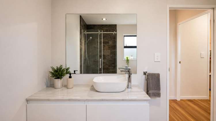 3A Manuka Road Huntly_14