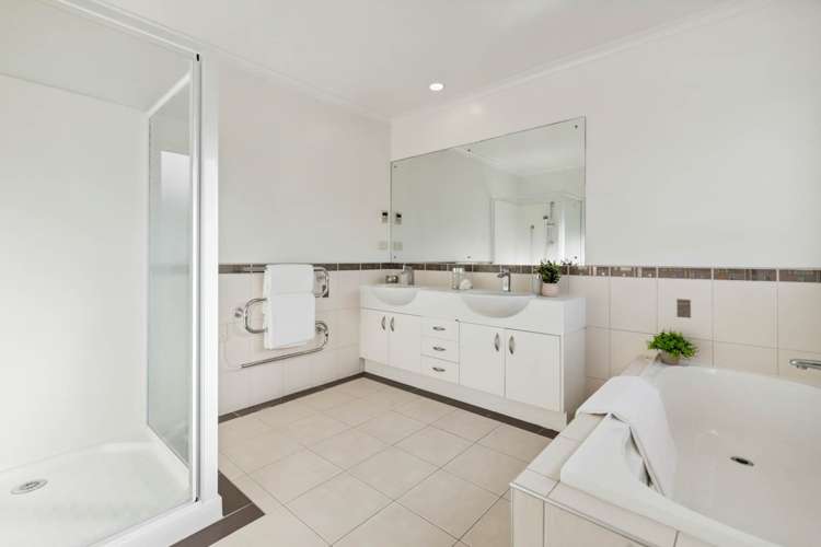 12 Maybole Drive Flat Bush_20