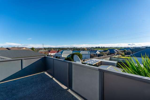 Beautifully Renovated and Ready to Impress