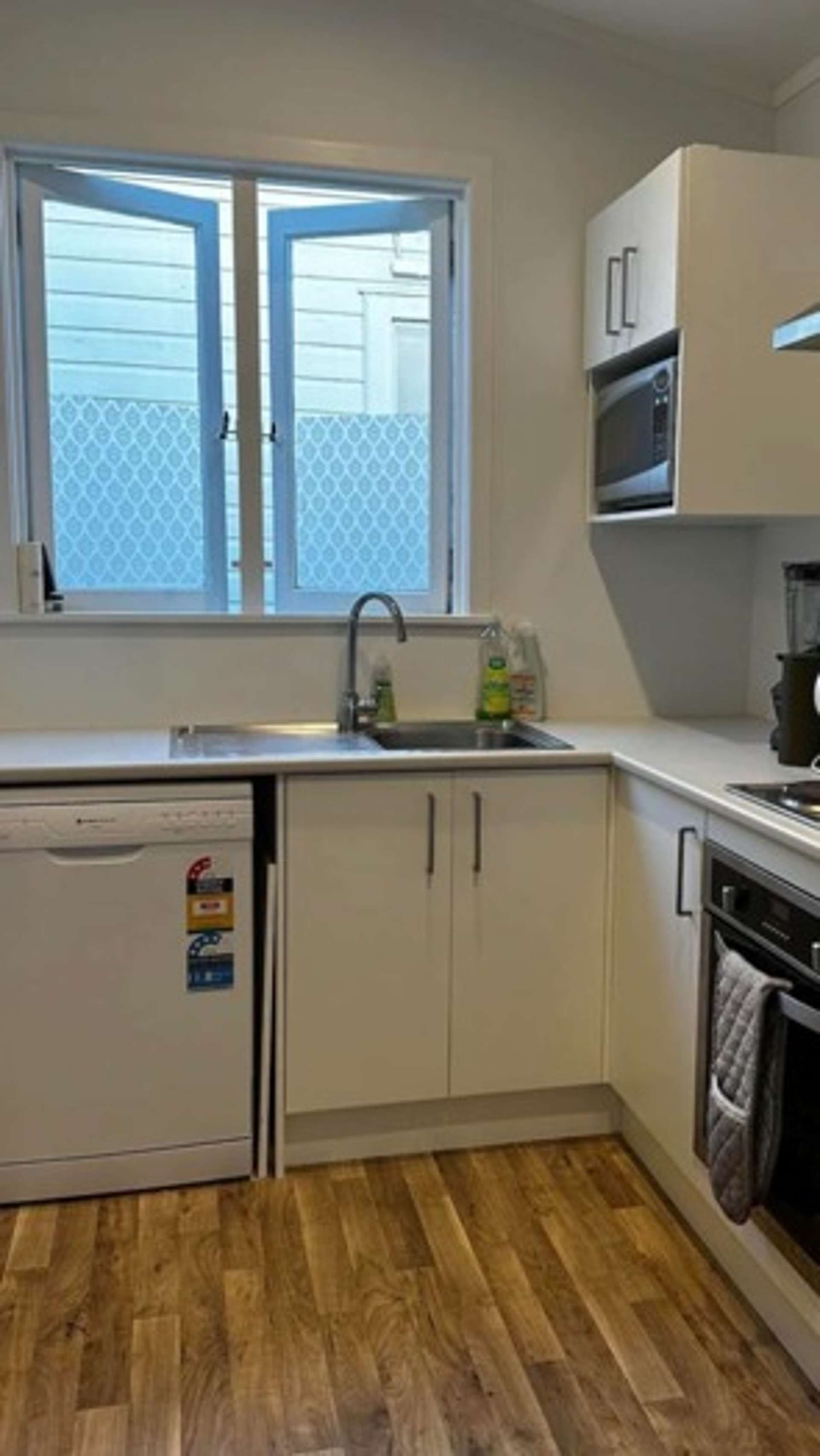 2/216 Balmoral Road 1728_0