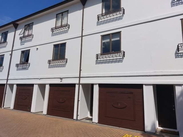 9/27 Rossmay Terrace Mount Eden_4