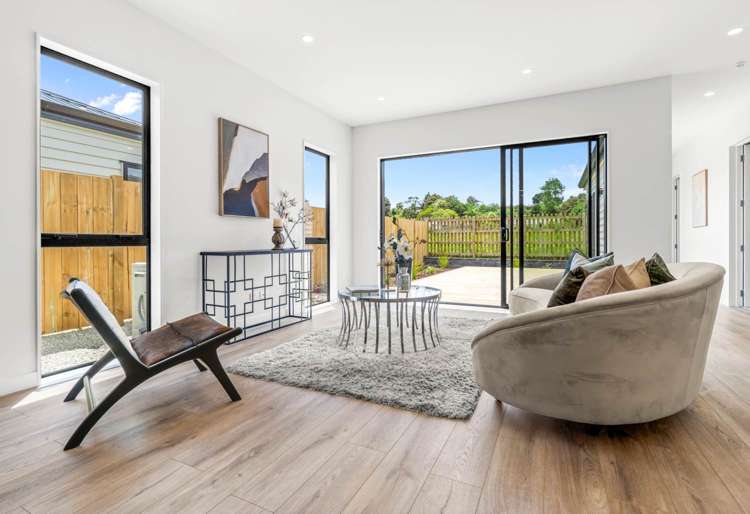 30 furlough road Opaheke_2