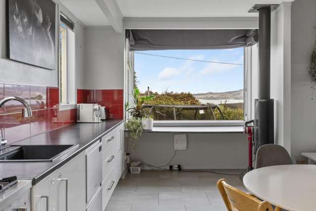 Big on Space, Big on Views – Hilltop Location