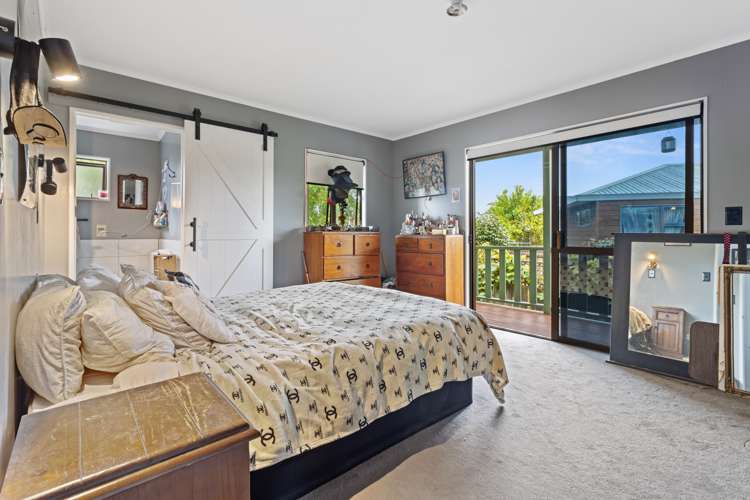 44 Lansdowne Crescent Glenview_10