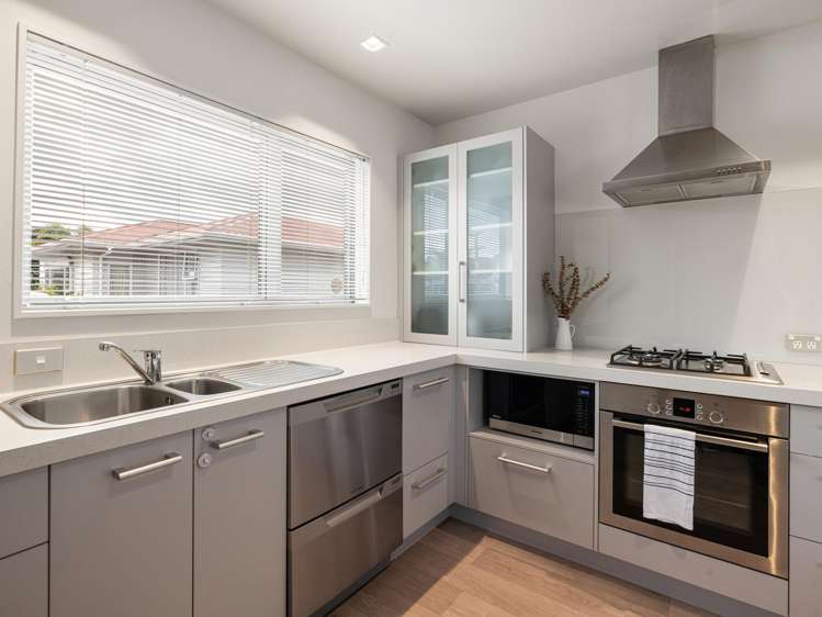 220A Ocean Road Whangamata_9