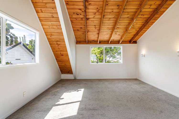 6/110 Norman Lesser Drive Saint Johns_16