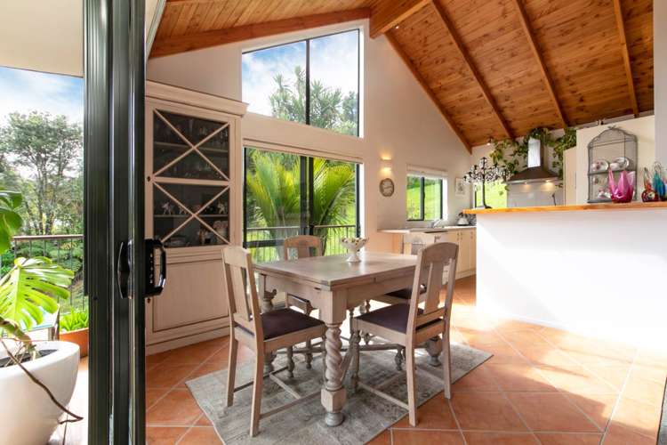 10 Aydon Road Titirangi_7