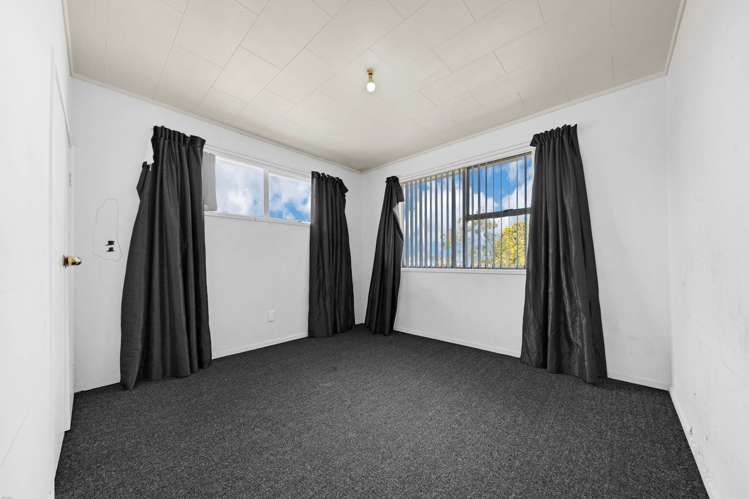 37 McDivitt Street Manurewa_13