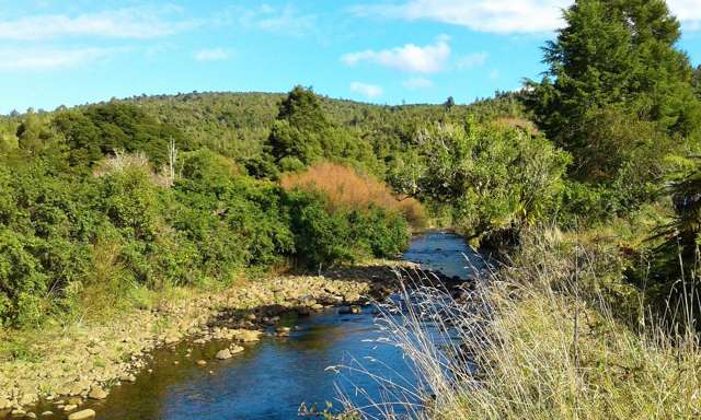 West Coast Rural Lifestyle Awaits!