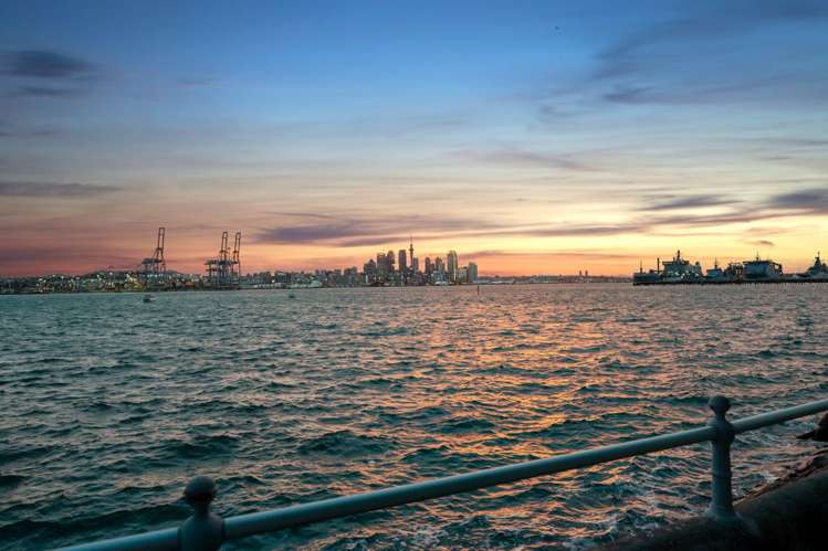 5/16 Queens Parade Devonport_9