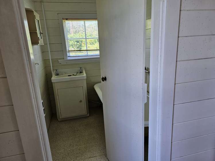 52 Carthew Street Okato_11