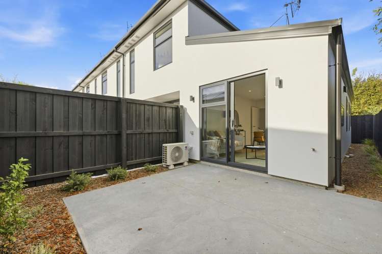 106 Wildberry Street Woolston_15