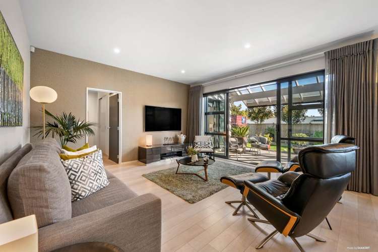 4 Kibblewhite Avenue Beachlands_0