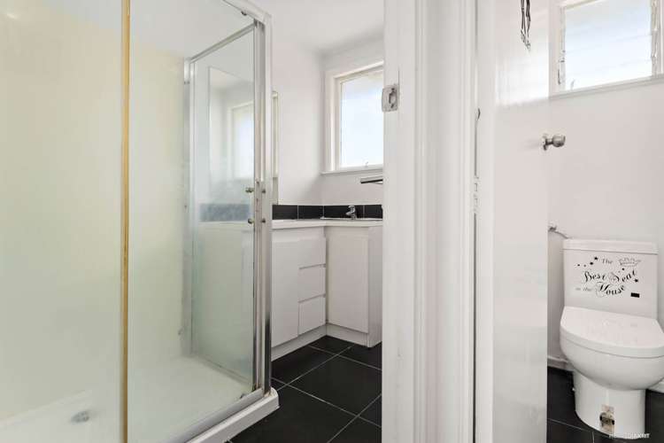 1/84 Portage Road New Lynn_7