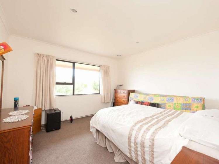 166 No 2 Line Okoia_9