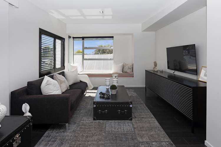 53 Hawthorne Street Strowan_17