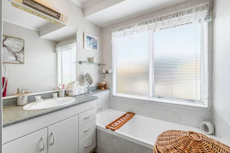 17 Sequoia Grove Mt Maunganui_14