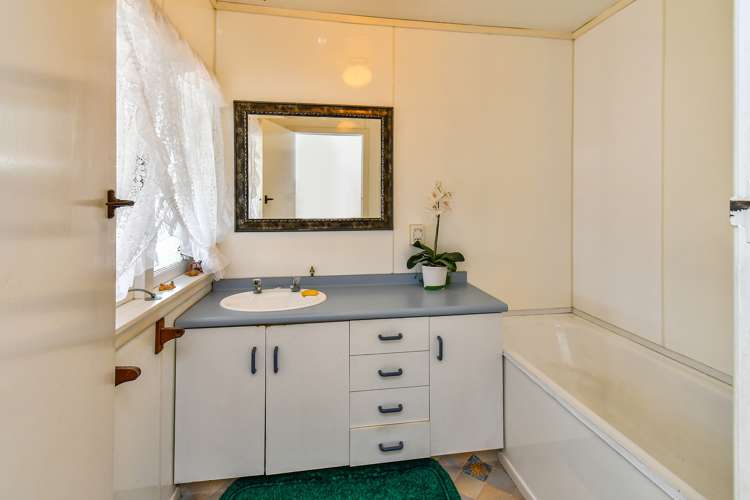 32 Avon Road Pokeno_22