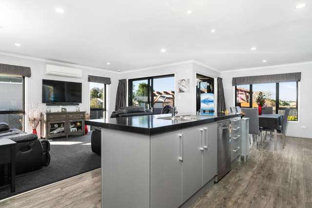 14 Farnborough Street Aranui_4