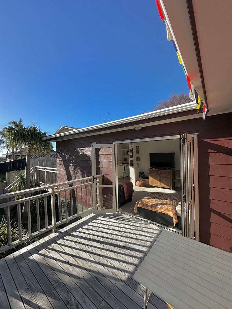 2/375 Wairau Road Totara Vale_1