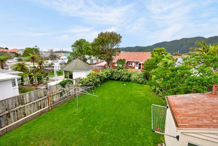 22A Ludlam Crescent Woburn_16