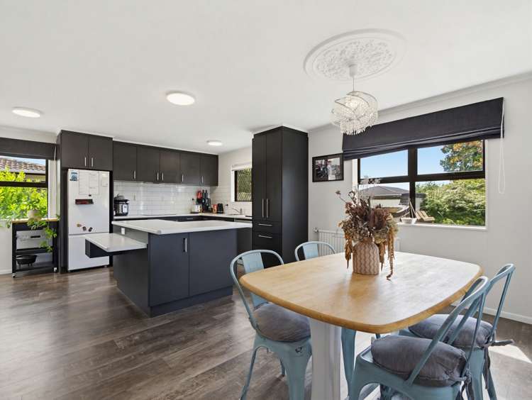 32a Holland Street Glenholme_5