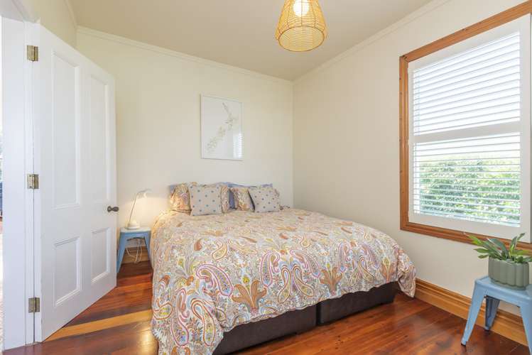 17 Onewa Road Northcote_8