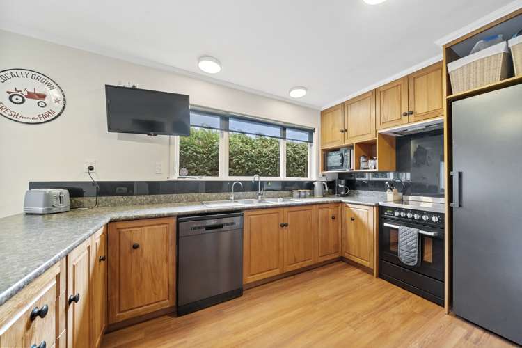 73 Hine Road Wainuiomata_7