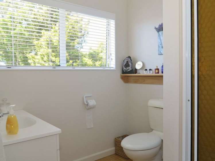 167 One Spec Road Takaka_13