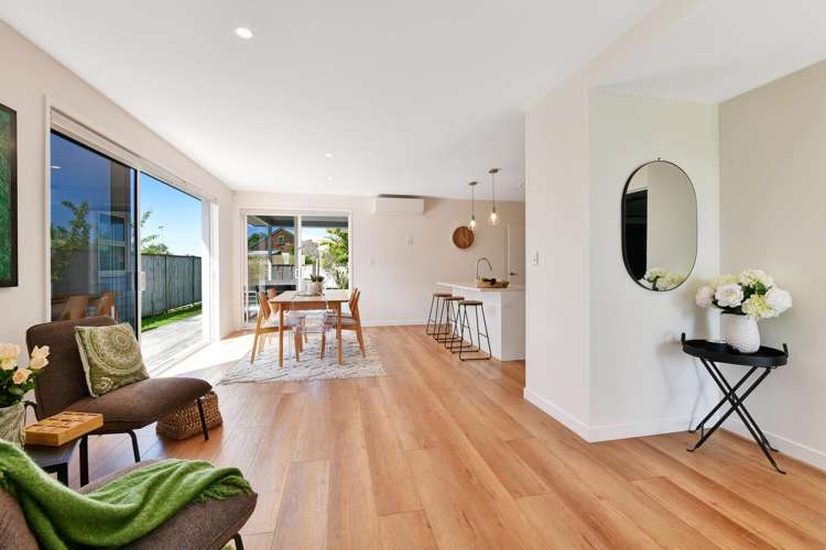 9 Couldrey Crescent Red Beach_7