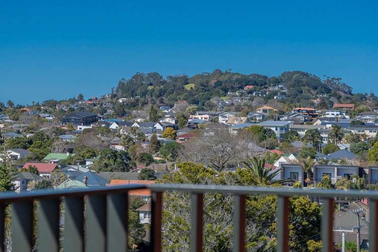 408/2A Te Ara Taurapa_2