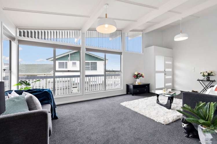 48 Eyre Street Henderson_8