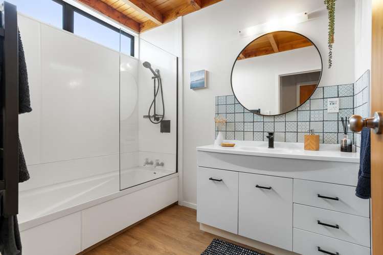 202 Beverley Terrace Whangamata_22