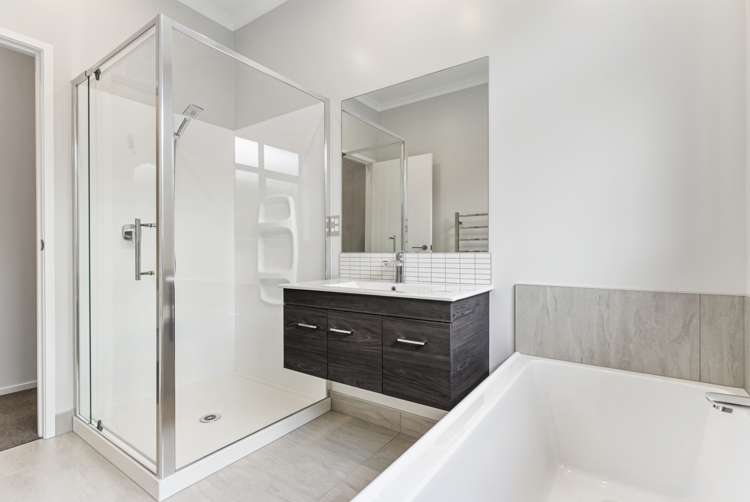 39 Twin Parks Rise Papakura_18