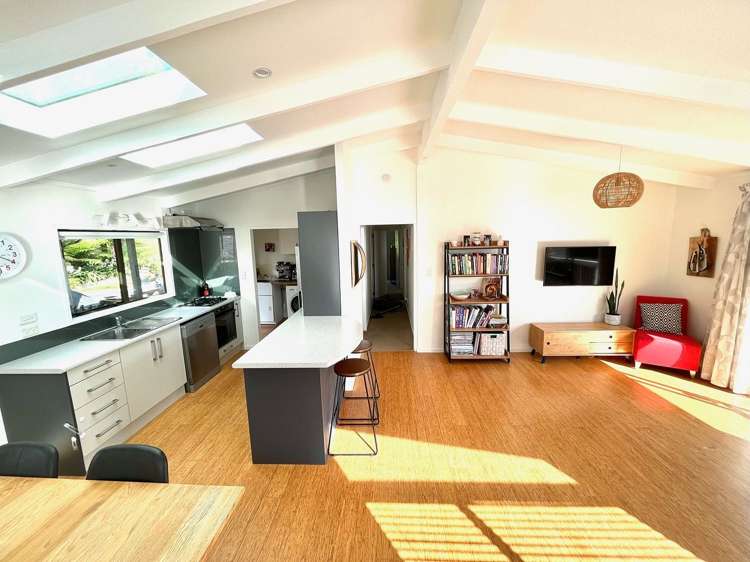 54 Gledstane Road Stanmore Bay_8