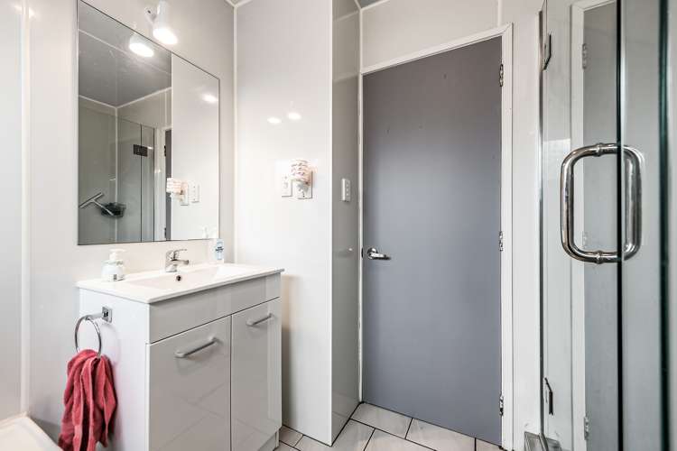 4 Lancaster Street Dinsdale_10