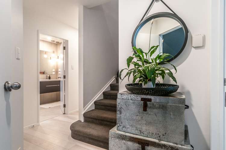 2/16 Sayegh Street Saint Heliers_24