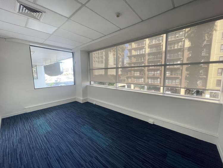 15 Osterley Way Manukau City_10