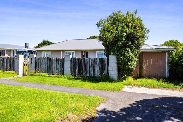 186 Tasman Street Opunake_1