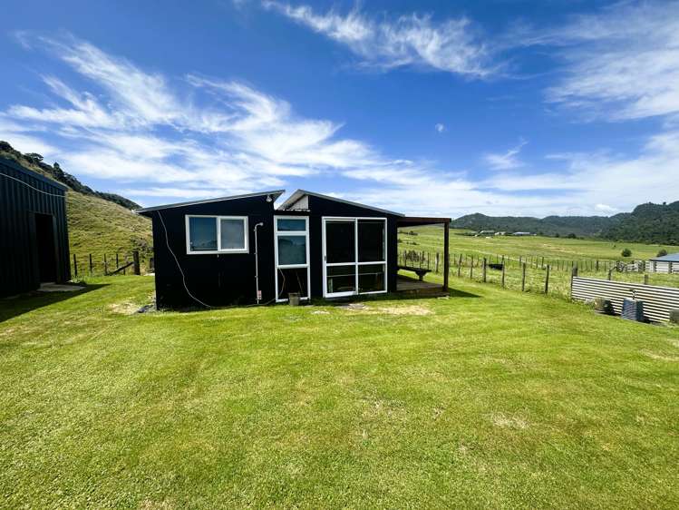 177 Te Mahoe Road Mokau_17