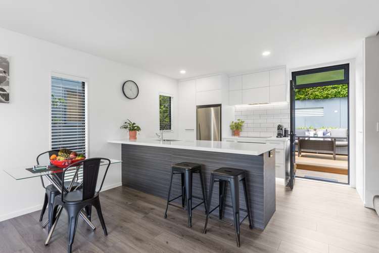 13/8 Soljak Place Mount Albert_6