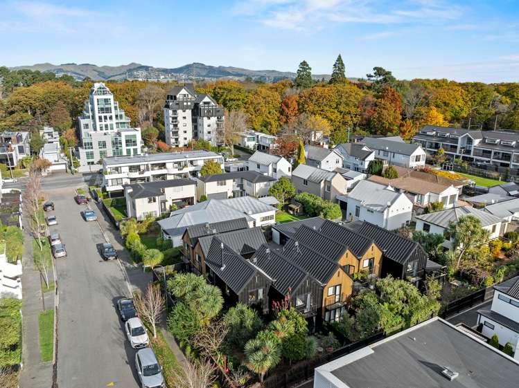 15b Cheltenham Street Merivale_11