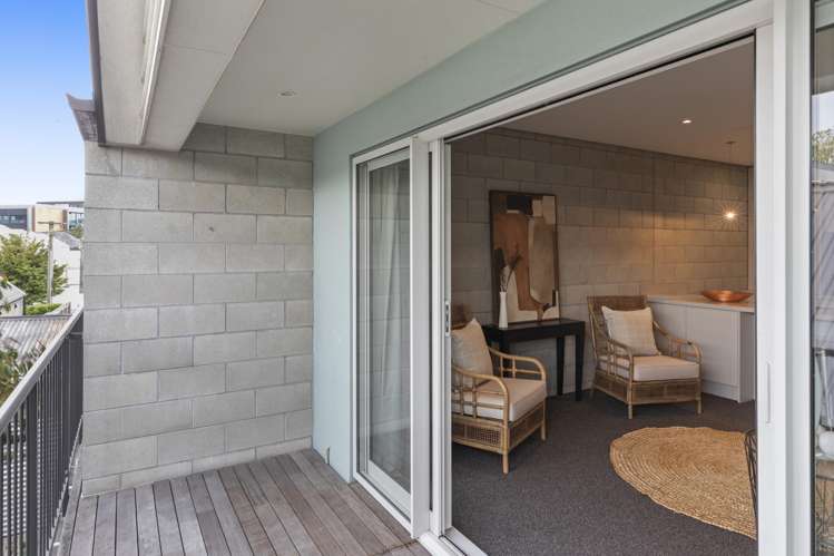 2/24 Dickens Street Addington_4