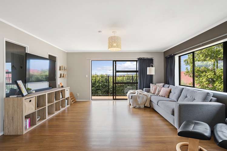 2/98 Gosford Drive Botany Downs_10