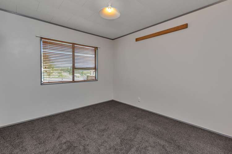 11 Logan Place Kamo_12