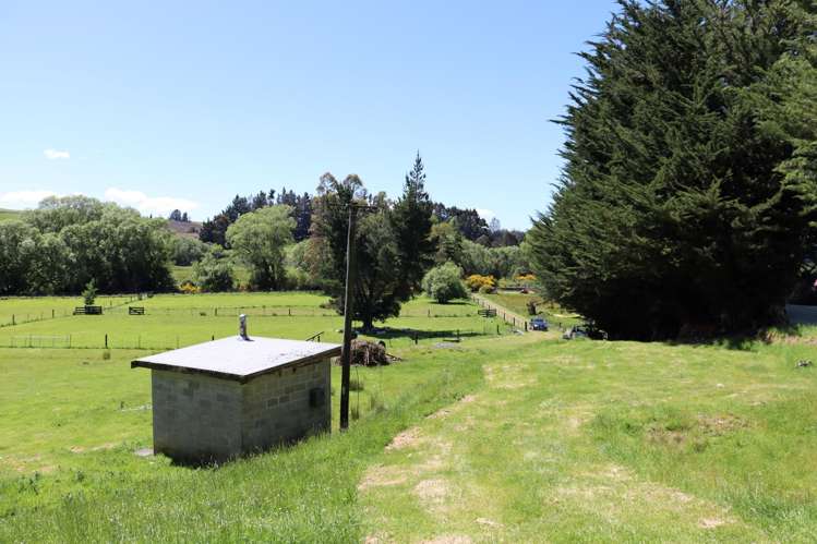 21 Benson Road Nightcaps_5