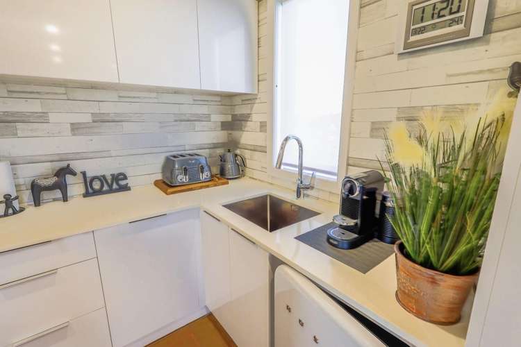 57 Hawaiian Parade Arkles Bay_8