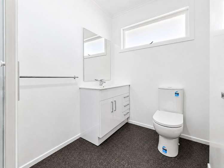 7/10 Trevethick Grove Woburn_10